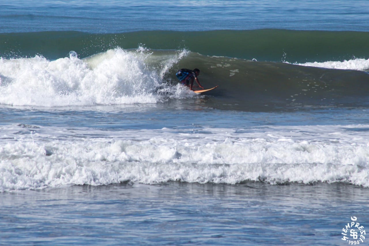 wave